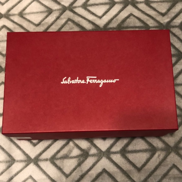 Salvatore Ferragamo - Driver Gancini Ornament Loafers - Light Grey main image 8